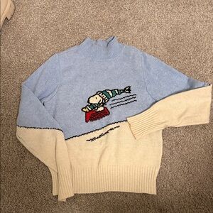 American Eagle Outfitters Blue and Cream Turtleneck Sweater